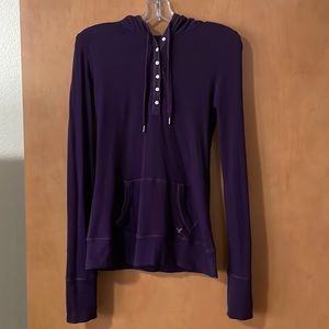 American Eagle shirt